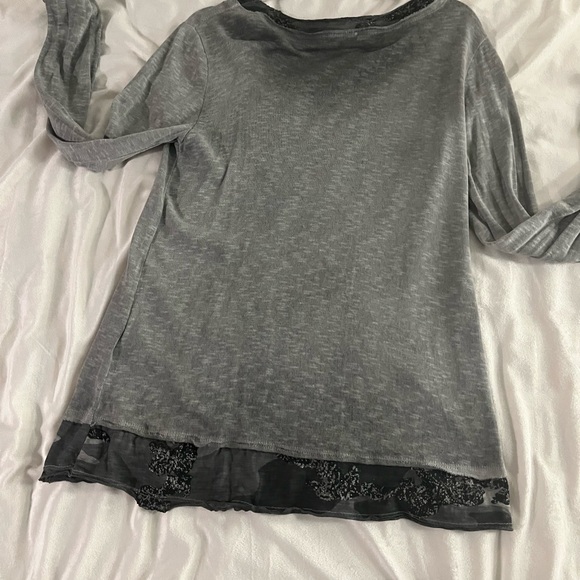 Unique top - Picture 3 of 4